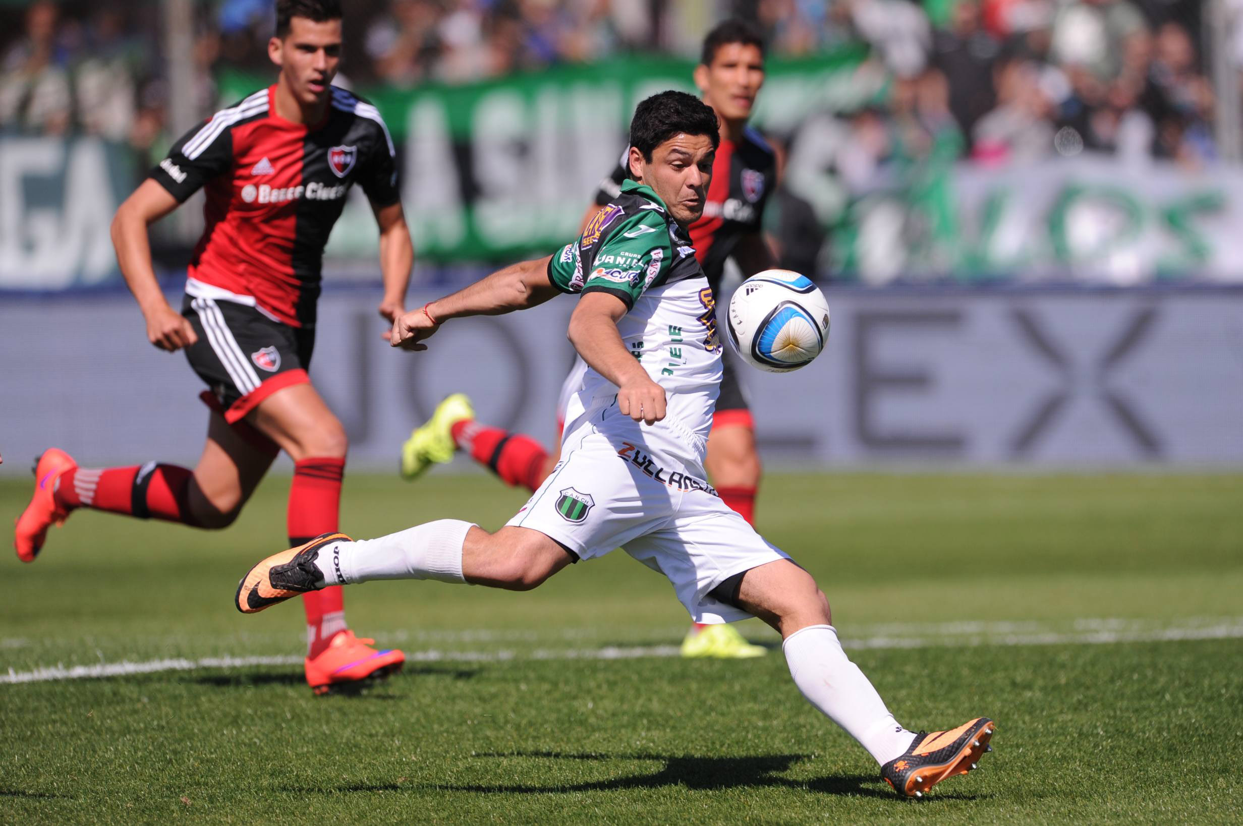 Newell’s tuvo una tarde para el olvido y perdió 5 a 0 con Chicago