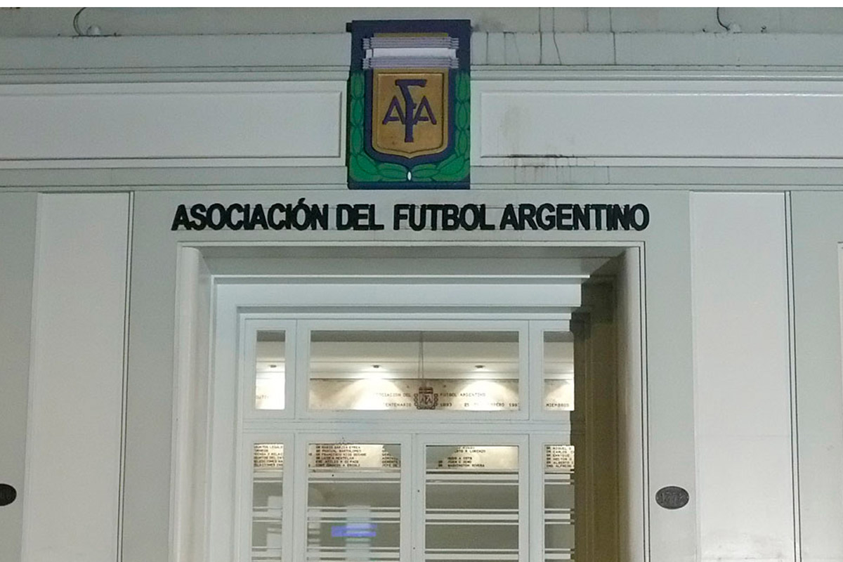 ¿Punto final al contrato entre AFA y el Gobierno por el fútbol?