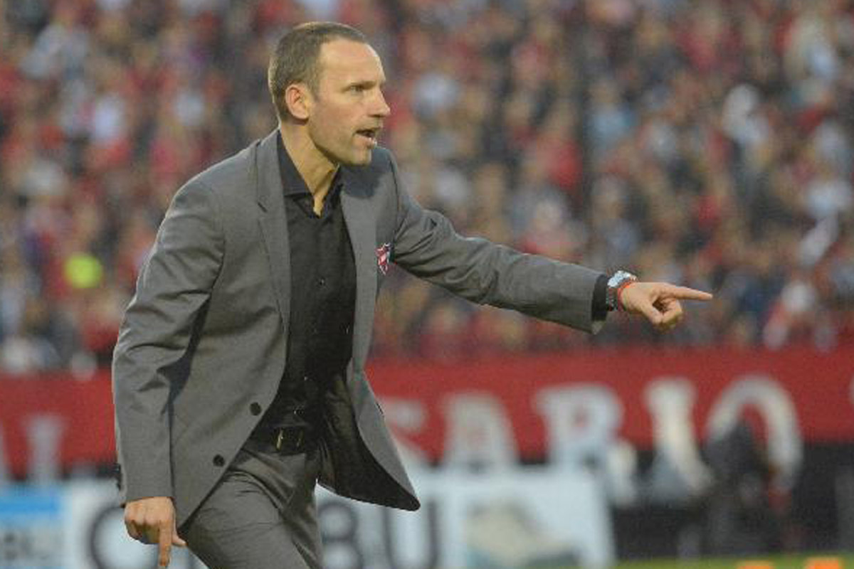 Bernardi dijo que al equipo lo encuentra cada día mejor