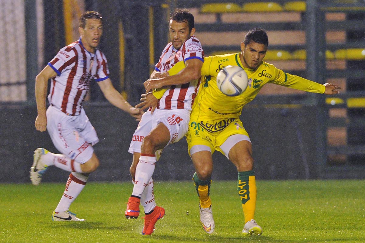 Defensa y justicia hizo el gasto pero no pudo con Unión