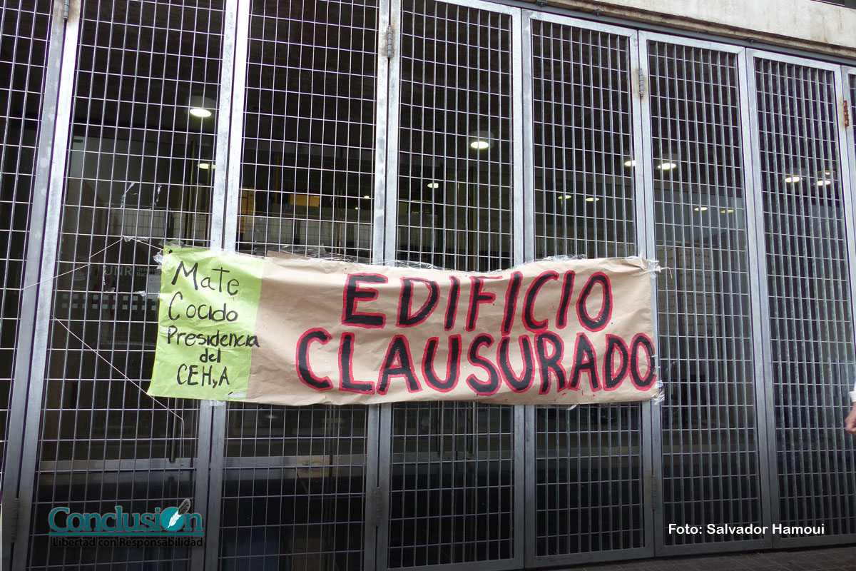 No hay clases en humanidades ni hoy ni mañana