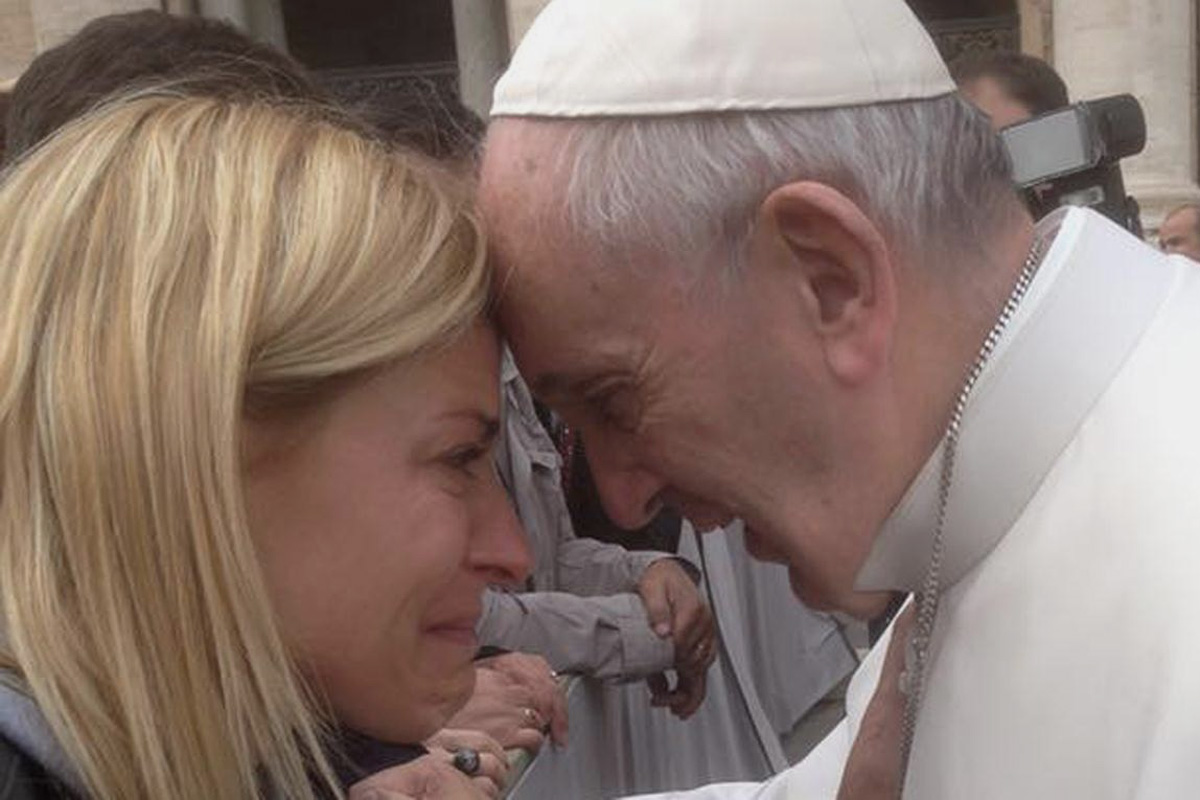 Tobal y el Papa: «Fue muy mágico, lo besé, lo abracé»