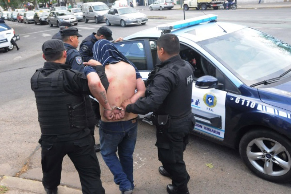 Policía Federal detuvo a un ladrón que asaltó papelera