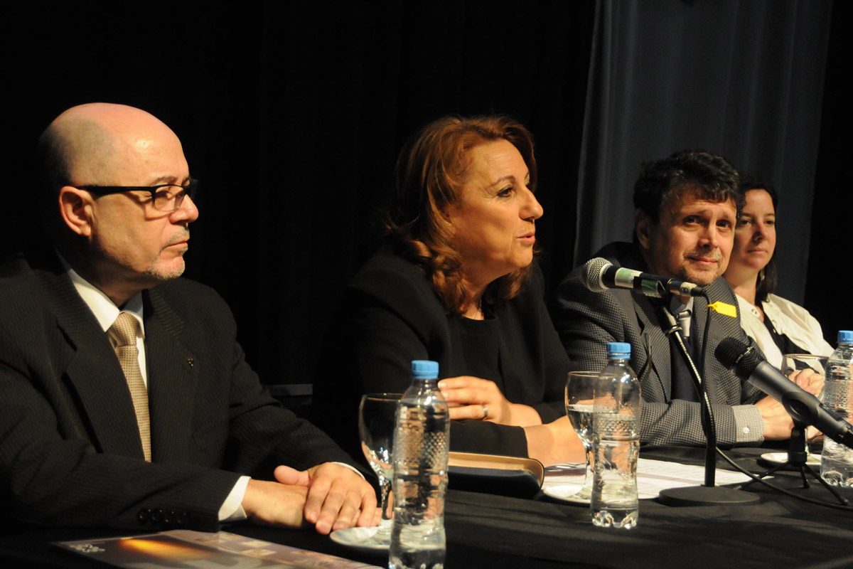 Fein inauguró el 1º Salón Internacional del Ambiente