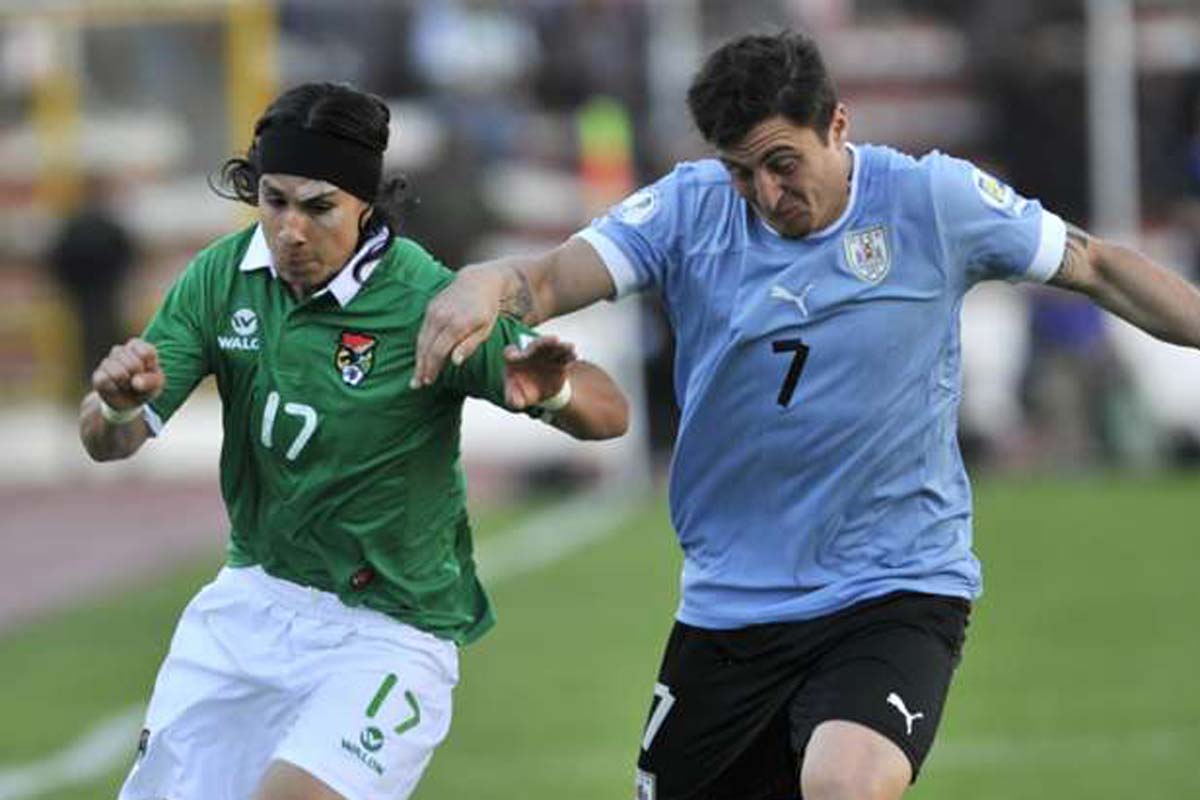 Uruguay visita a Bolivia en la temida altura de La Paz