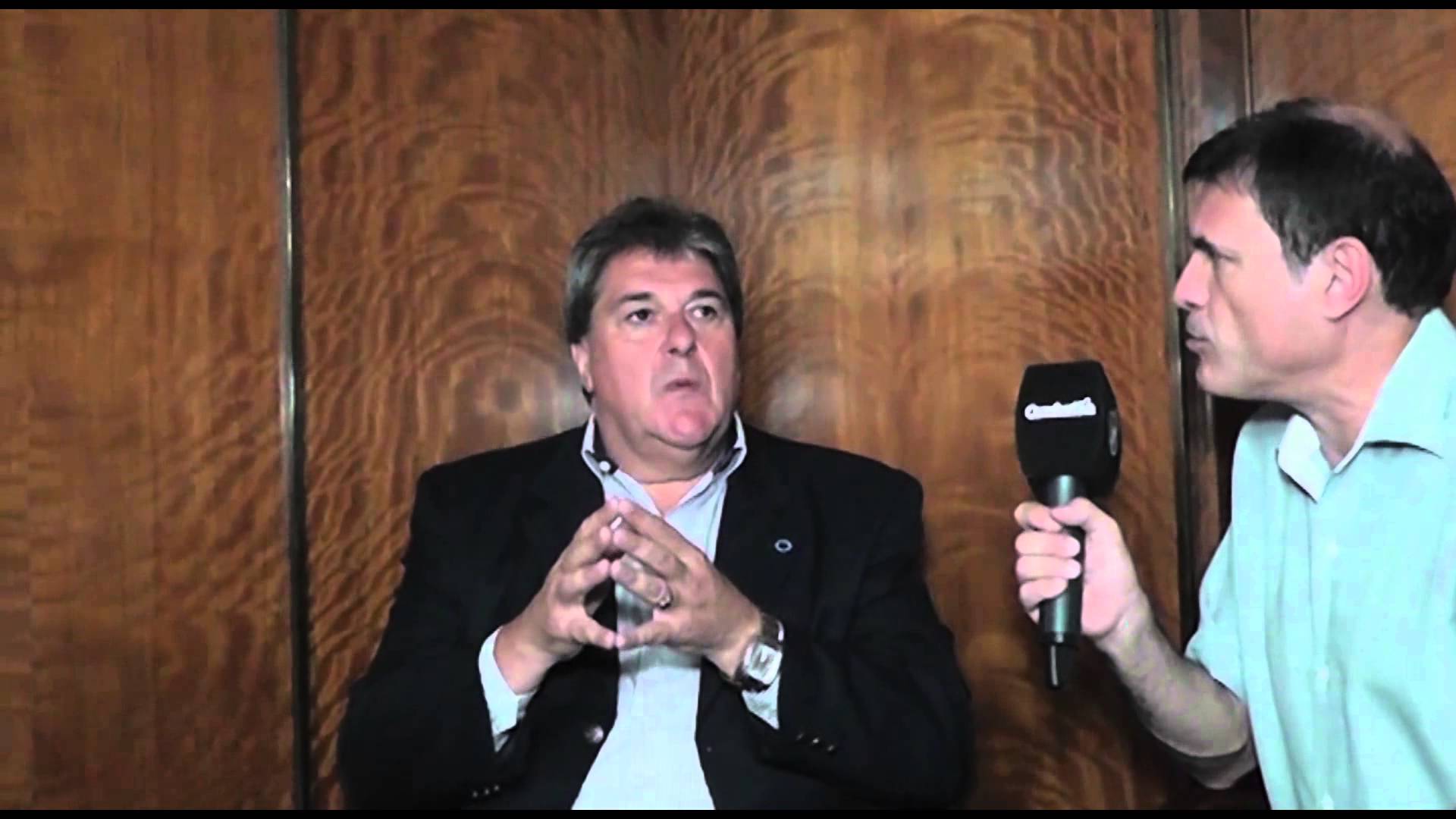 “El Frente Progresista tiene que revisar las políticas”