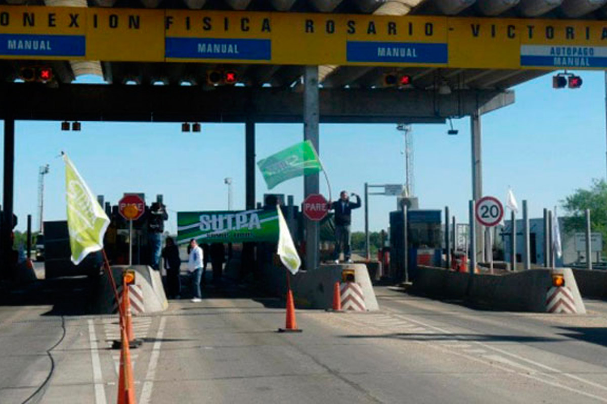 Piden señalizar la colectora del puente Rosario-Victoria