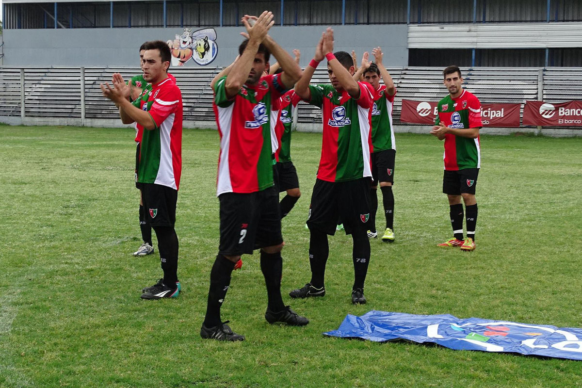 Ascenso: Coronel Aguirre ganó porque el rival llegó tarde