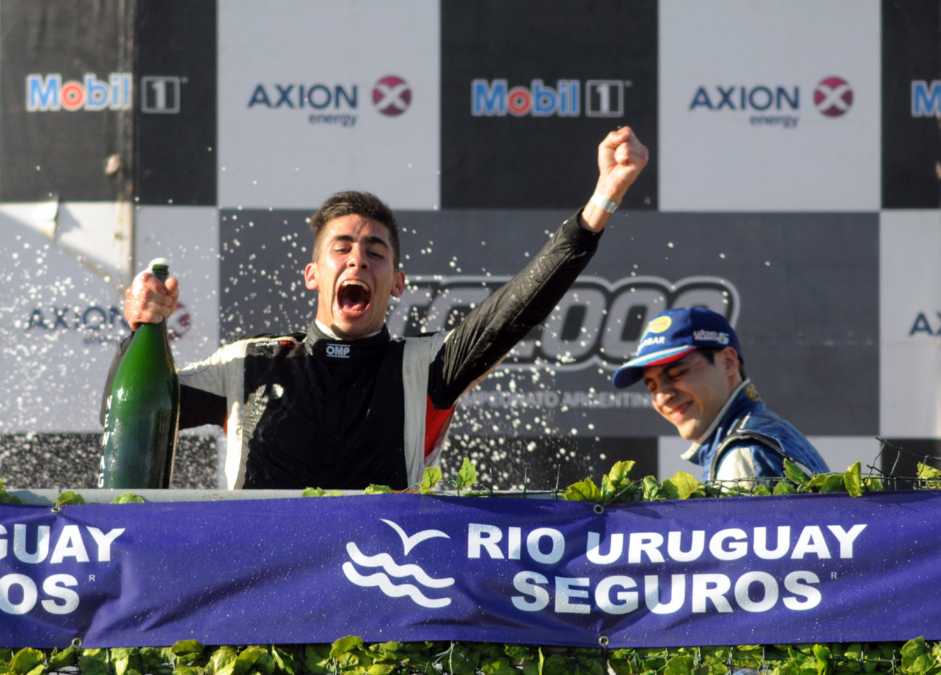 El mendocino Cáceres se consagró campeón del TC 2000