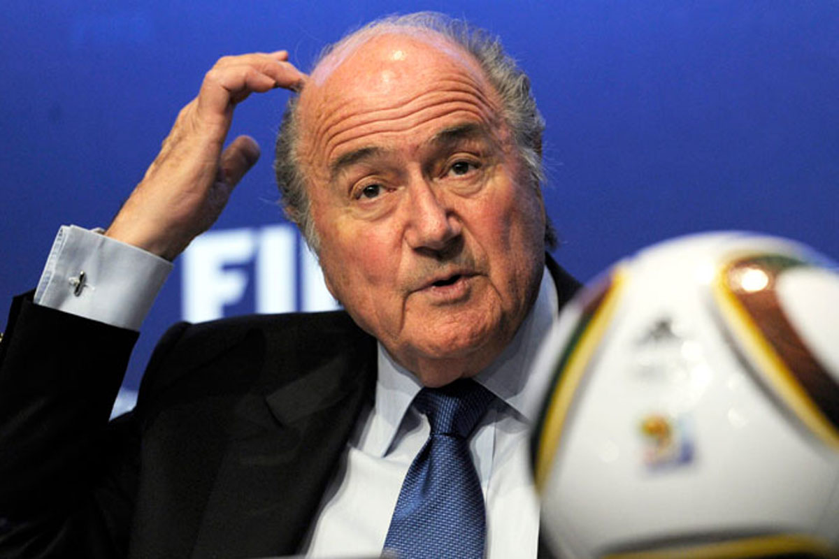 Blatter con problemas de salud y lejos de la Fifa