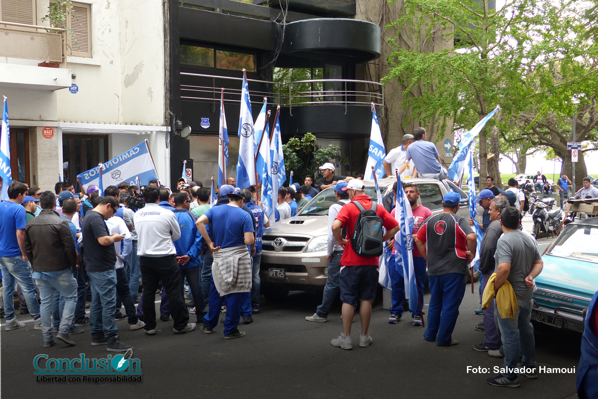 «Se priorizó lo comercial y no se pensó en los trabajadores»