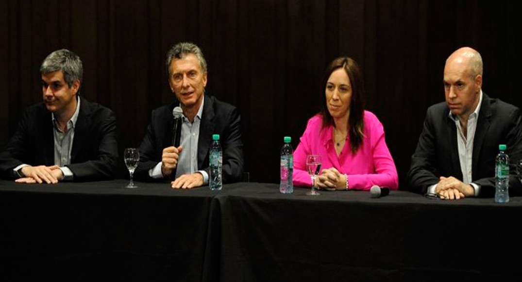 Macri presenta al pleno de su gabinete en el Jardín Botánico