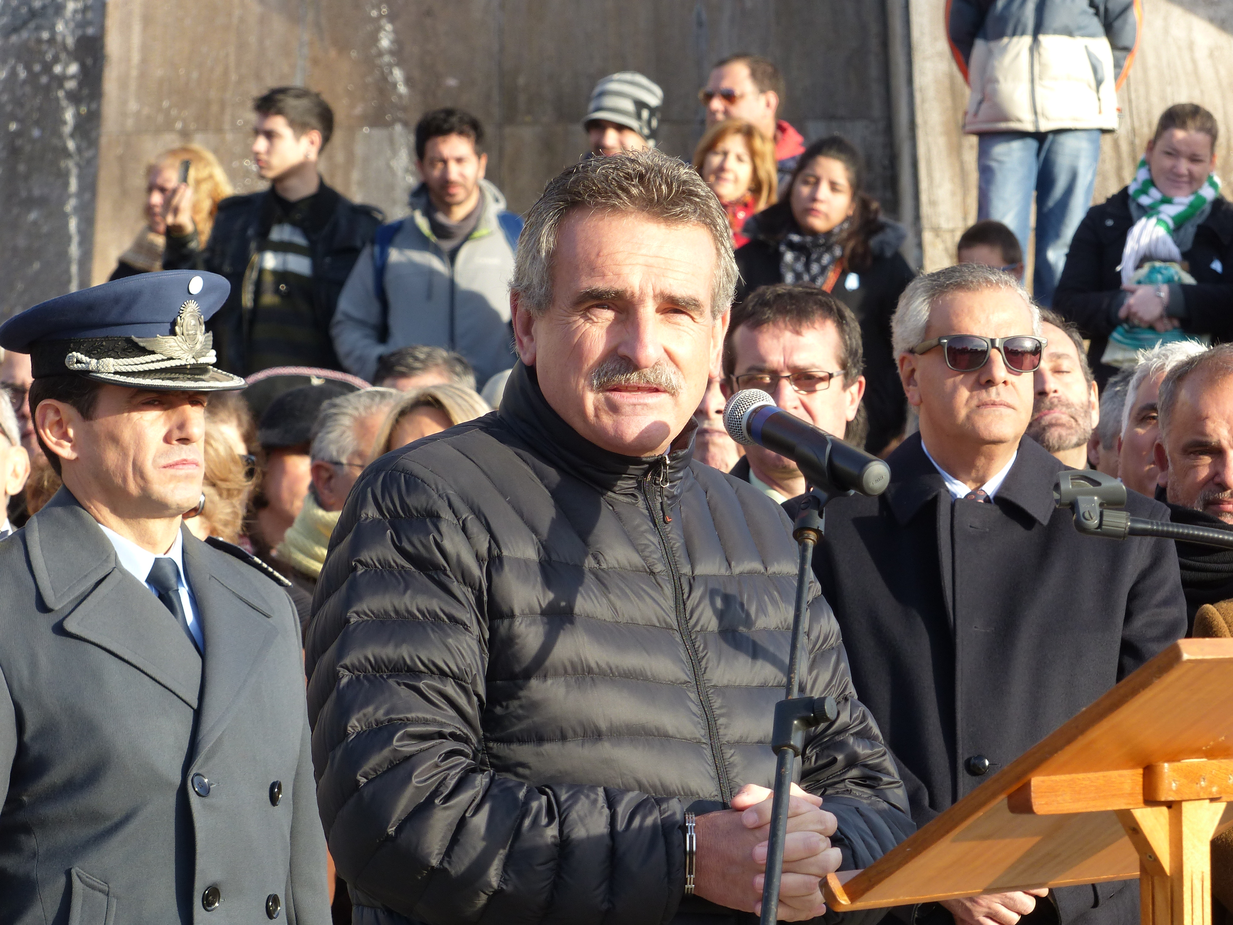 “Lo importante es defender las ideas”