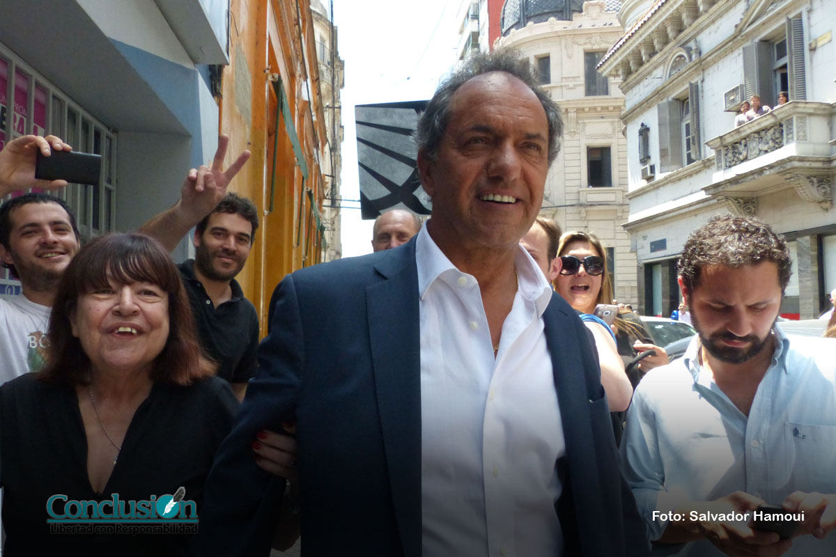 Scioli: «Aumentaré a los jubilados y  eximiré ganancias»