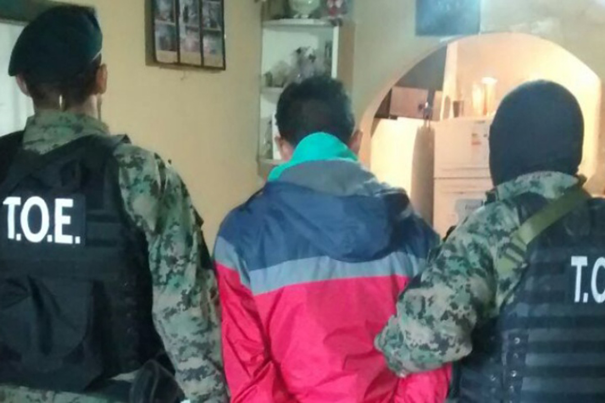 Siete allanamientos con dos detenidos en Rosario y Pérez