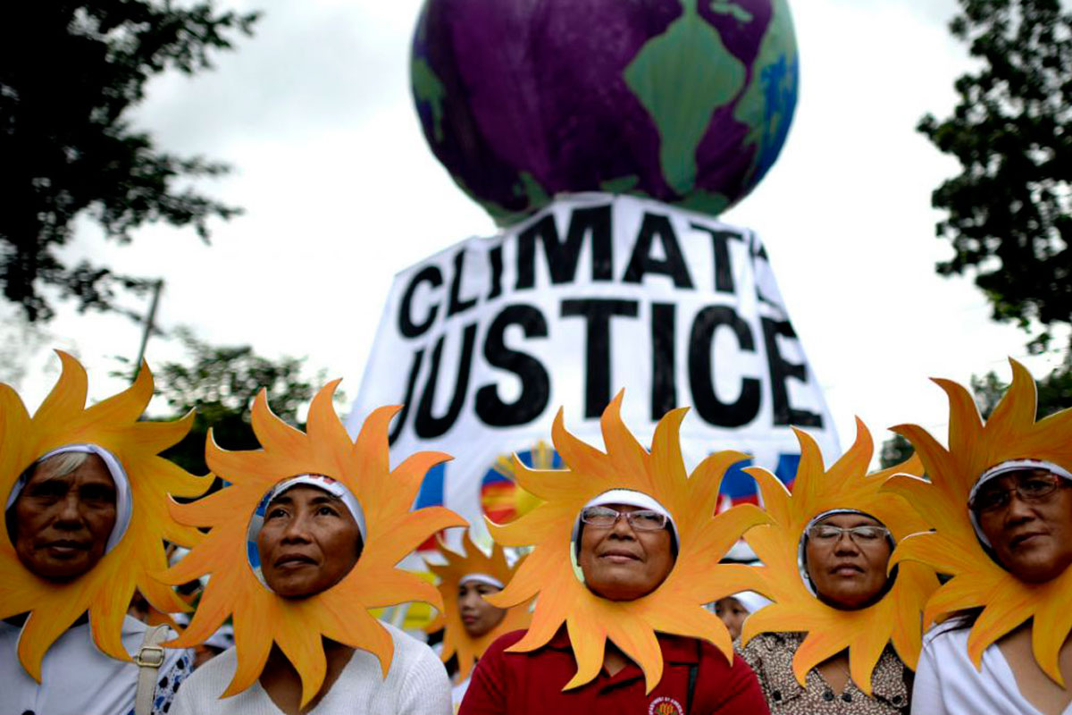 Manifestantes reclaman contra cambio climático