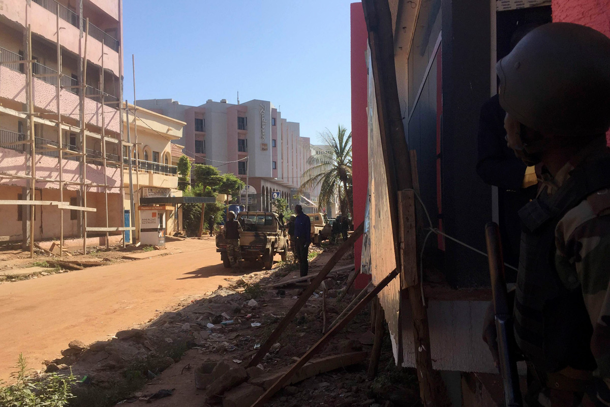 Nuevo ataque yihadista: tres muertos en hotel de Mali
