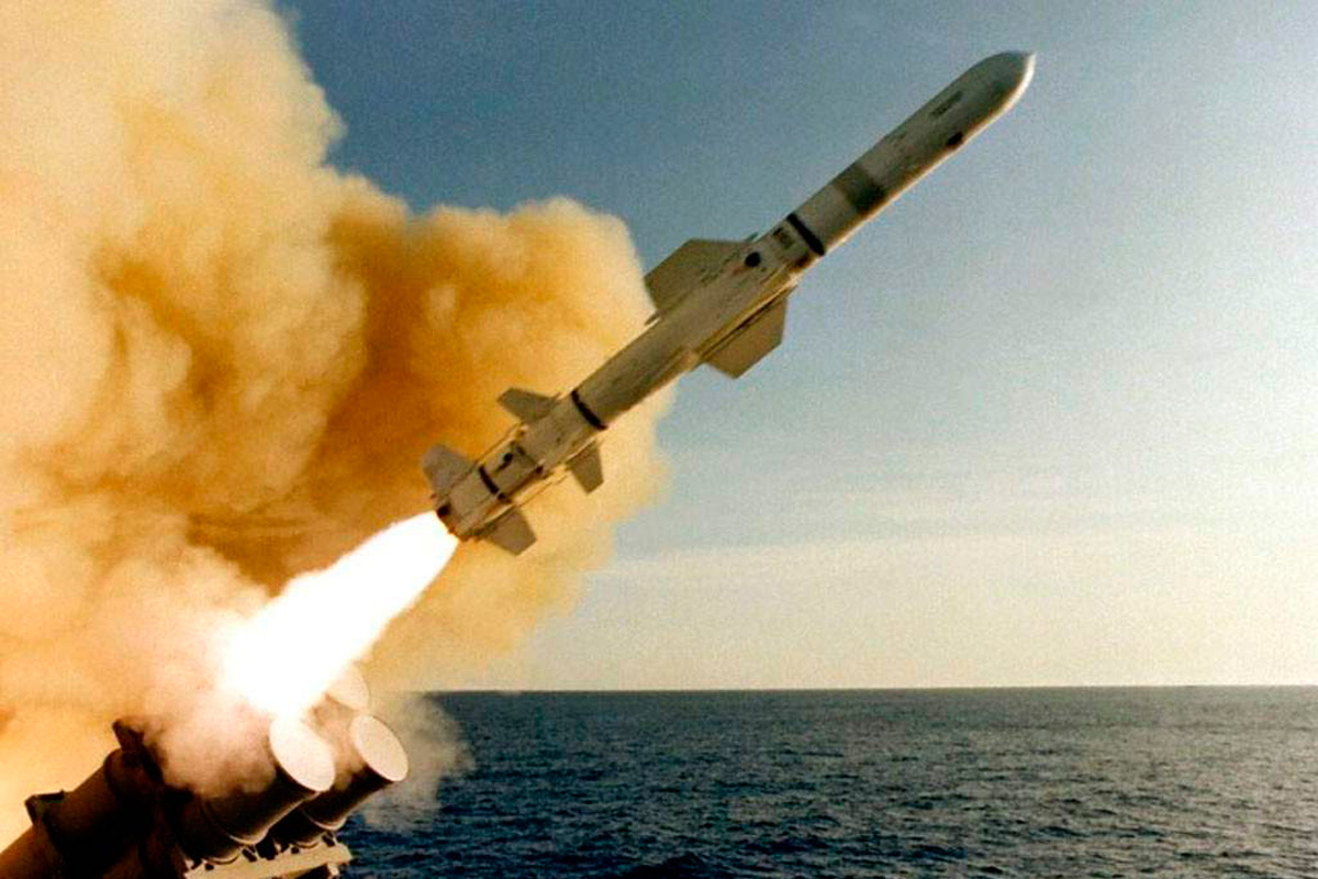 Corea del Norte lanzó cinco misiles al Mar del Este