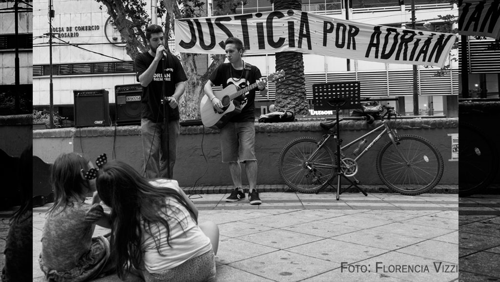 Adrián Rodriguez, músico, muerto por desidia, mientras intentaba hacer lo que amaba, en una ciudad en la que los huérfanos pedidos de justicia son parte del paisaje cotidiano.
