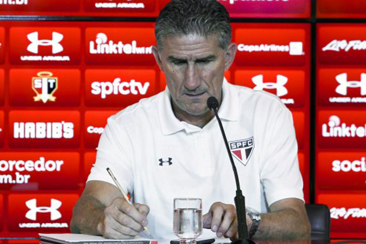 Edgardo Bauza fue presentado como técnico de San Pablo
