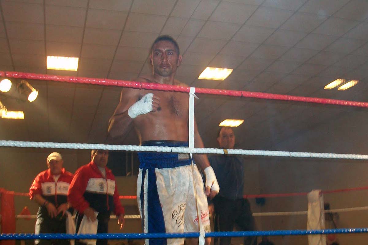 Boxeo: el rosarino Barboza enfrenta a Barros por el título