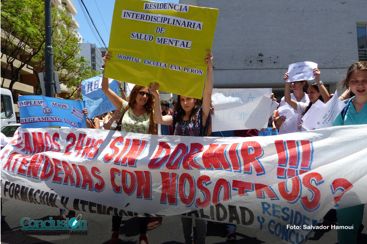Residentes se manifestaron por mejoras laborales