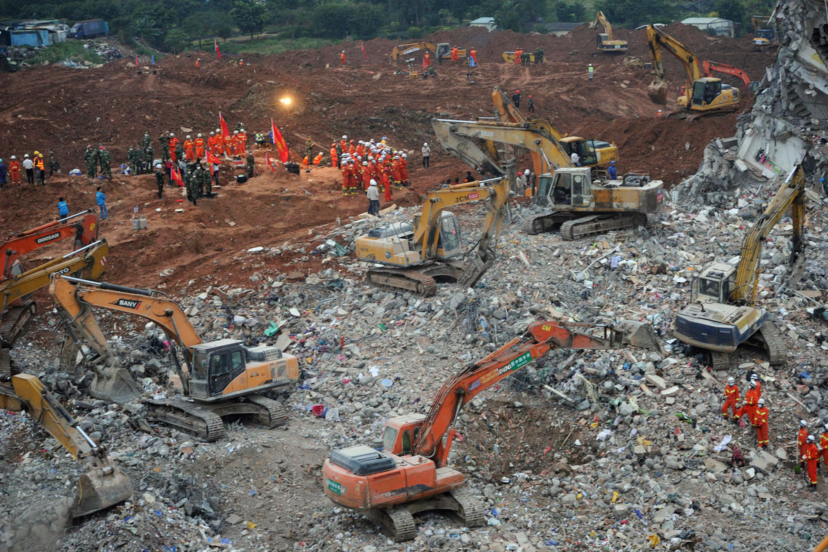 Aparecen dos sobrevivientes del alud en China