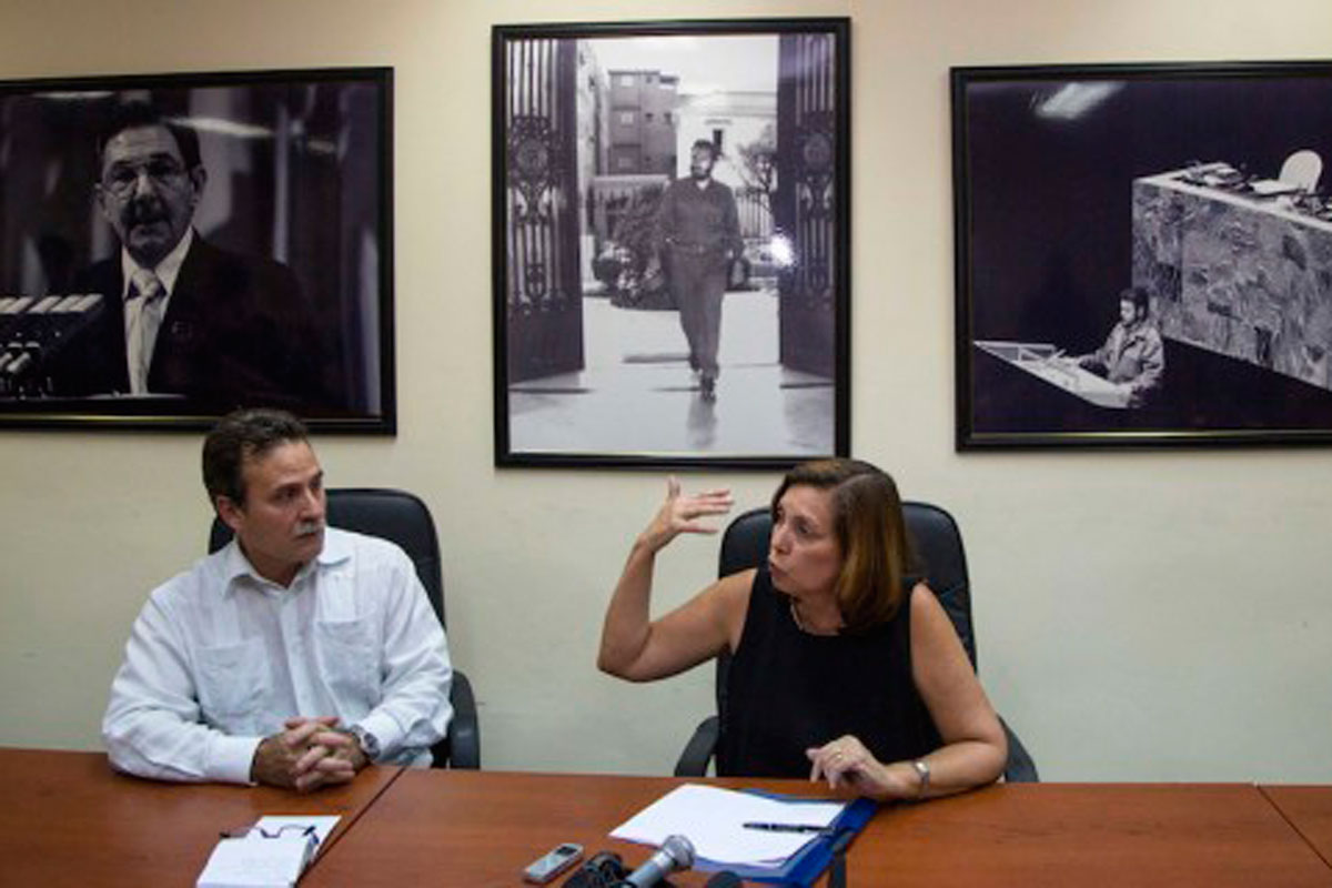 Obama es «bienvenido» en Cuba, pero no para tratar asuntos internos