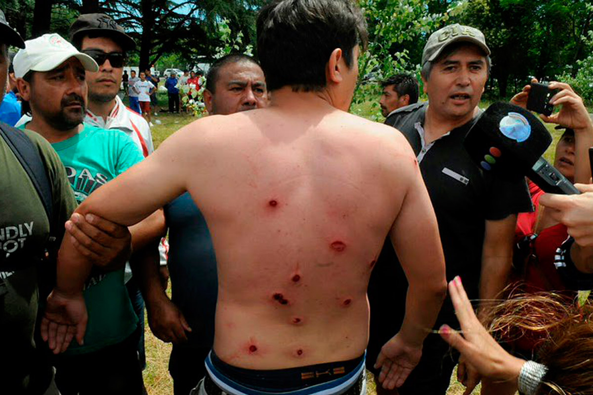 Gendarmería reprimió a los manifestantes de Cresta Roja