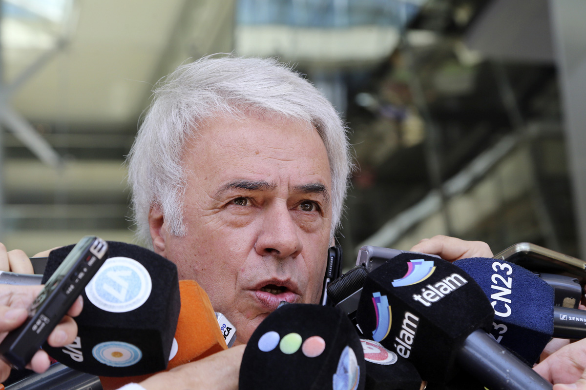De la Sota: “Macri es presidente, con o sin bastón”