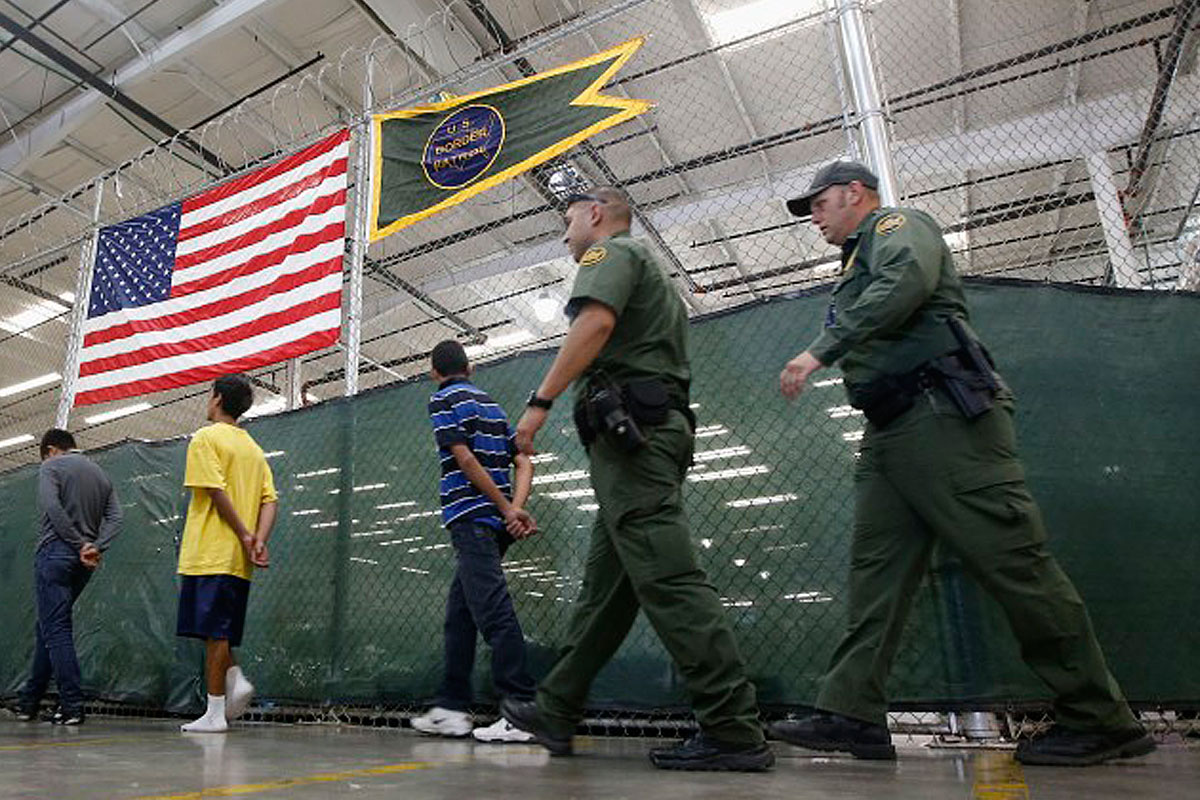 EE.UU. se prepara para deportar inmigrantes
