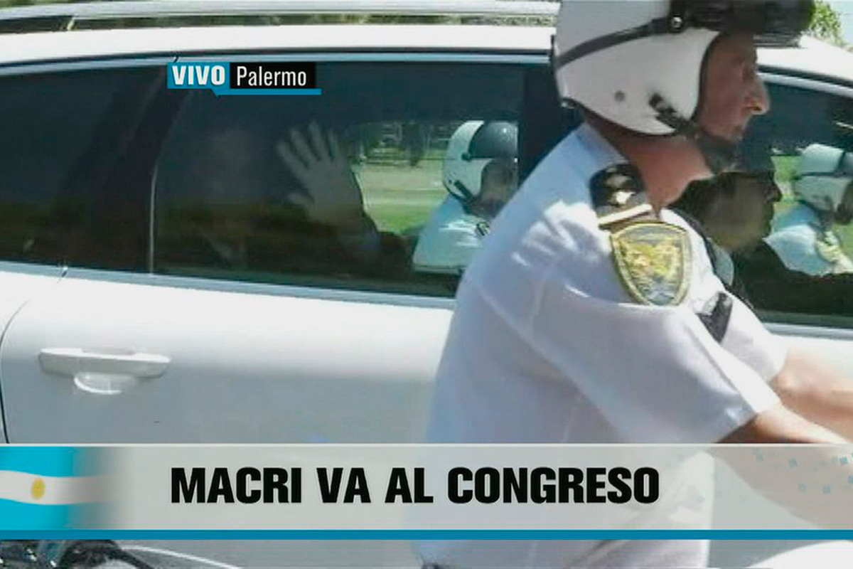 Mauricio Macri llegó al Congreso para jurar como presidente