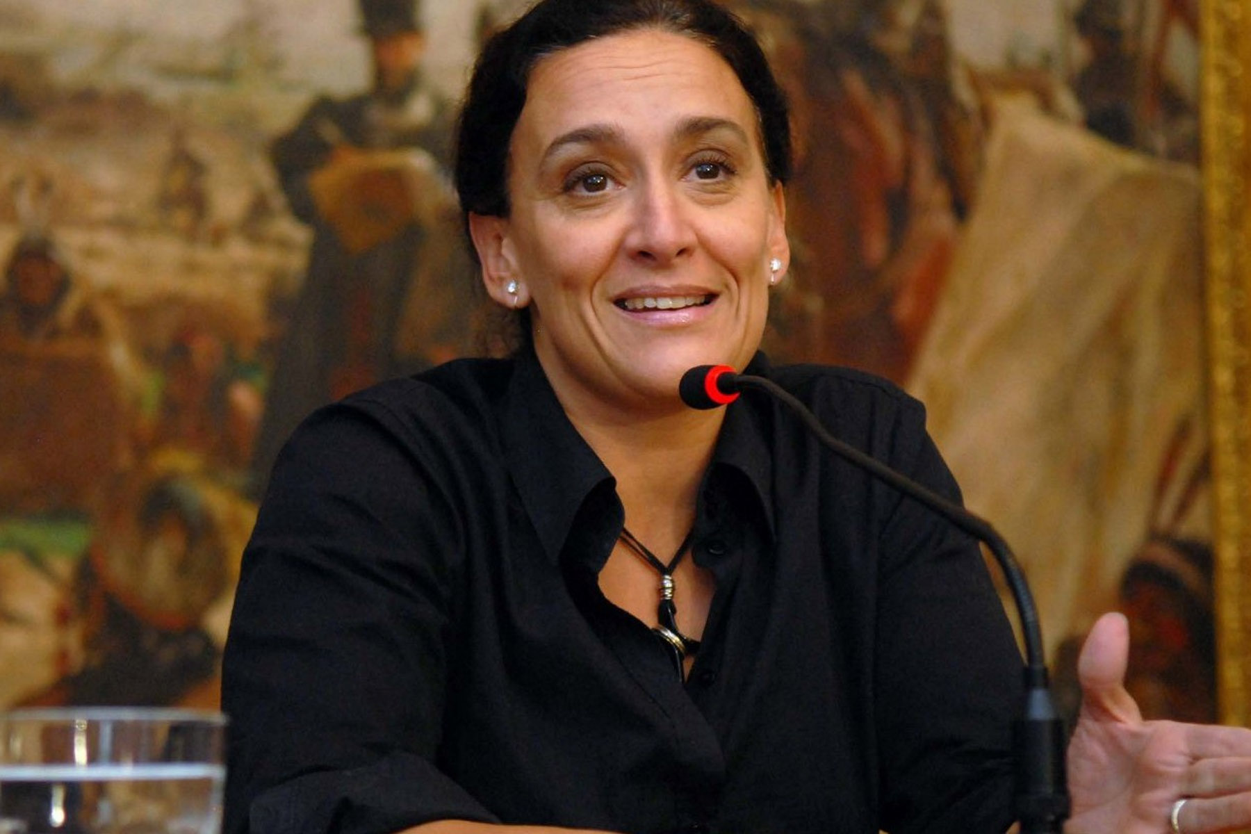 Michetti salió a responderle a Cristina: “Falta a la verdad”