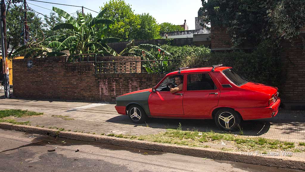 Si el tránsito se pone difícil, y las calles se congestionan, siempre quedarán las veredas…
