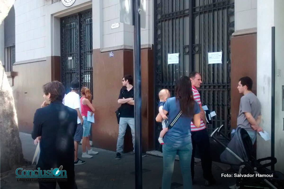 Continúan complicaciones y el paro en el Registro Civil