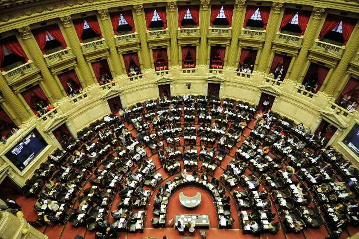 La Justicia pidió informes a empleados del Senado