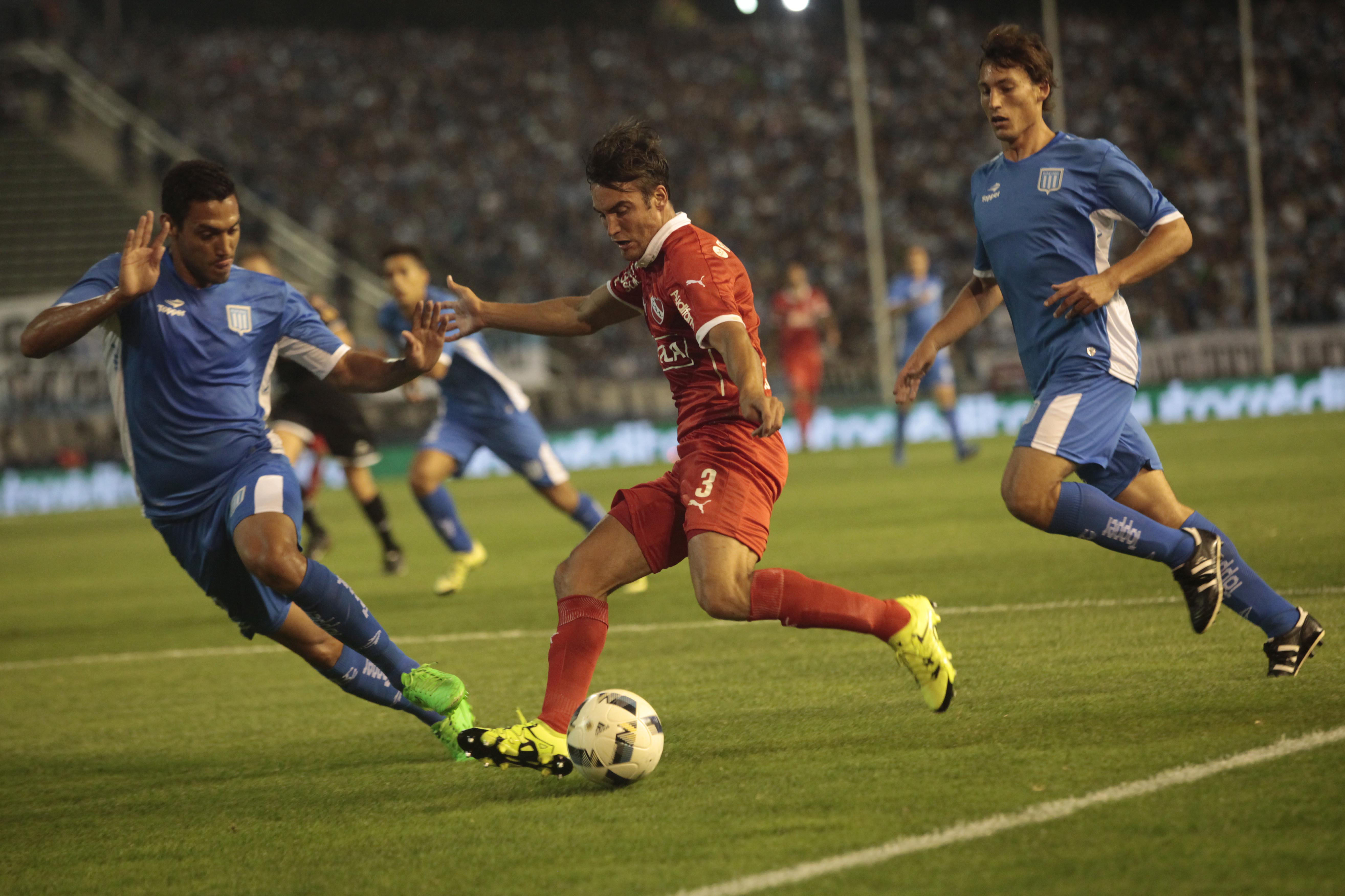 Racing ganó el clásico ante Independiente en La Feliz