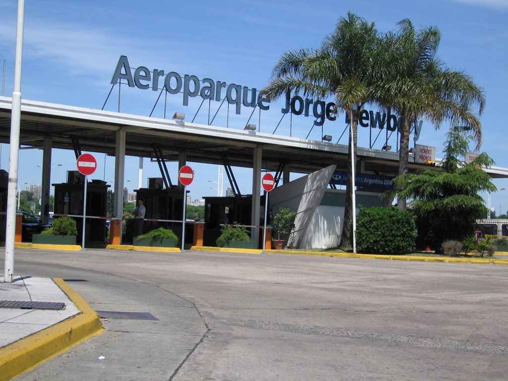 Reclamo de los trabajadores de Sol en Aeroparque