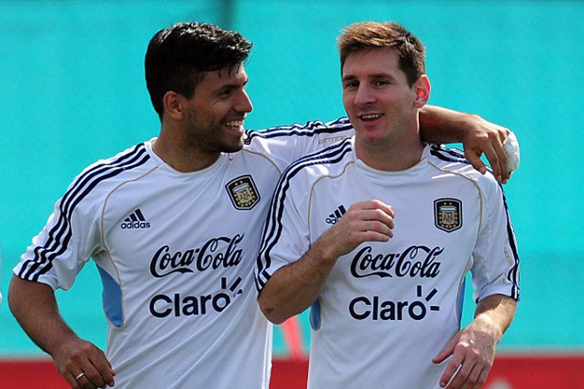 Agüero tentó a Messi para jugar en Manchester City