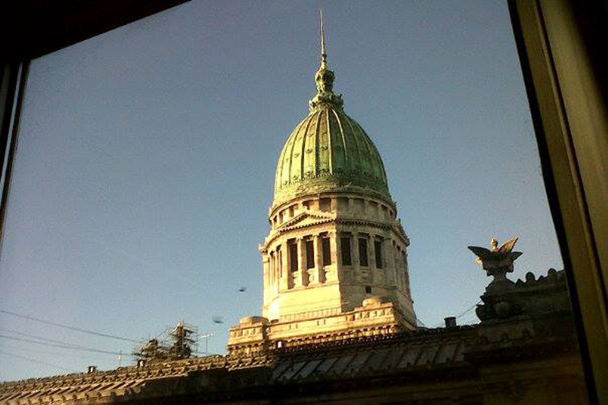 FPV pide que Bullrich y Burzaco asistan al Congreso