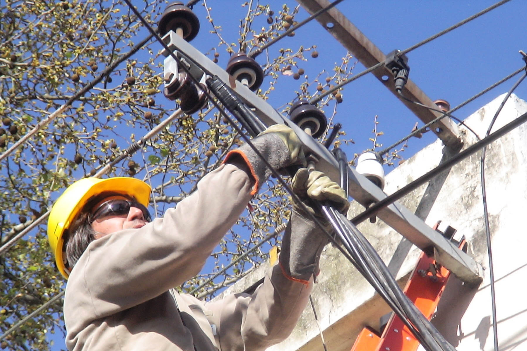 Una decena de zonas se quedaron sin luz en Rosario