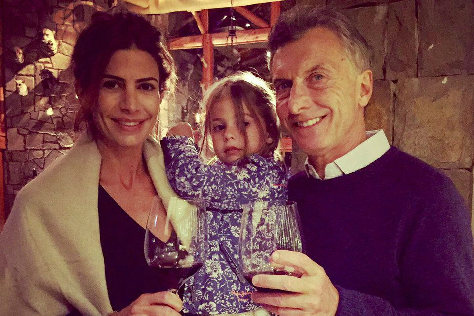 Macri saludó a los argentinos a través de Twitter por el 2016