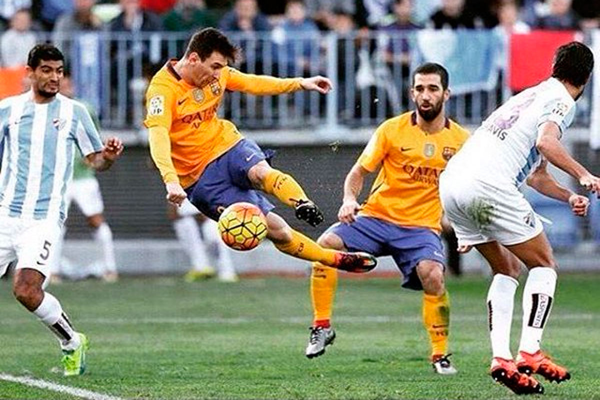 Messi, con un espectacular golazo, llevó al Barsa a la cima