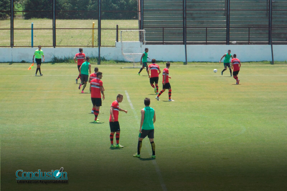 Central y una doble victoria en amistosos contra Douglas Haig
