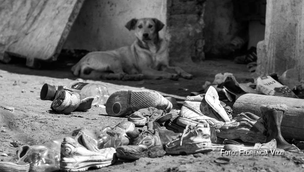 Calles de tierra, rastros perdidos, pies sin zapatos, olvidos sin pies…