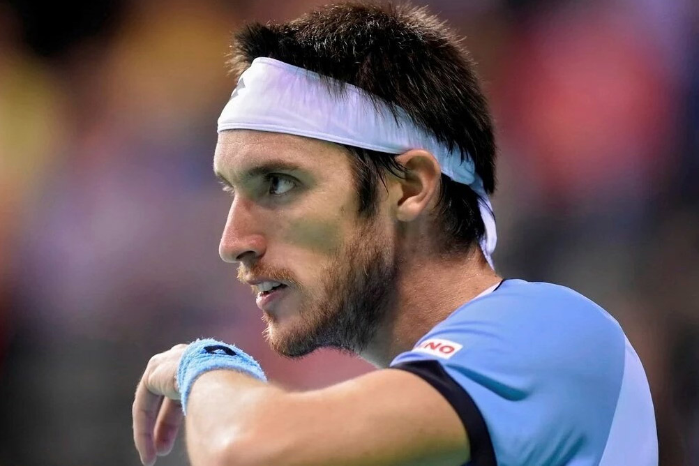 Mayer perdió contra Djokovic y se despidió del ATP de Doha
