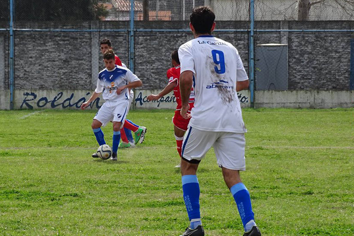 Primera D: Argentino debuta con el objetivo de ascender