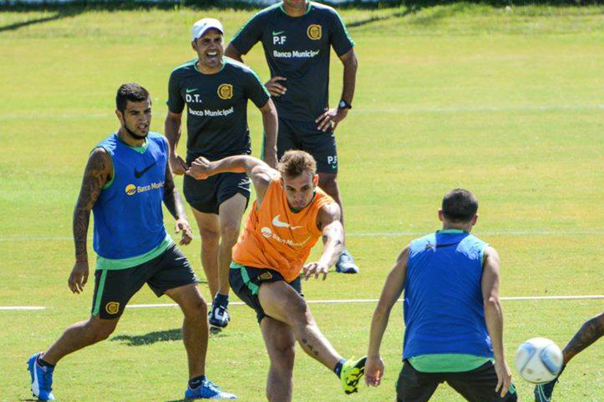 Central: Coudet pondría lo mejor para enfrentar a Colón