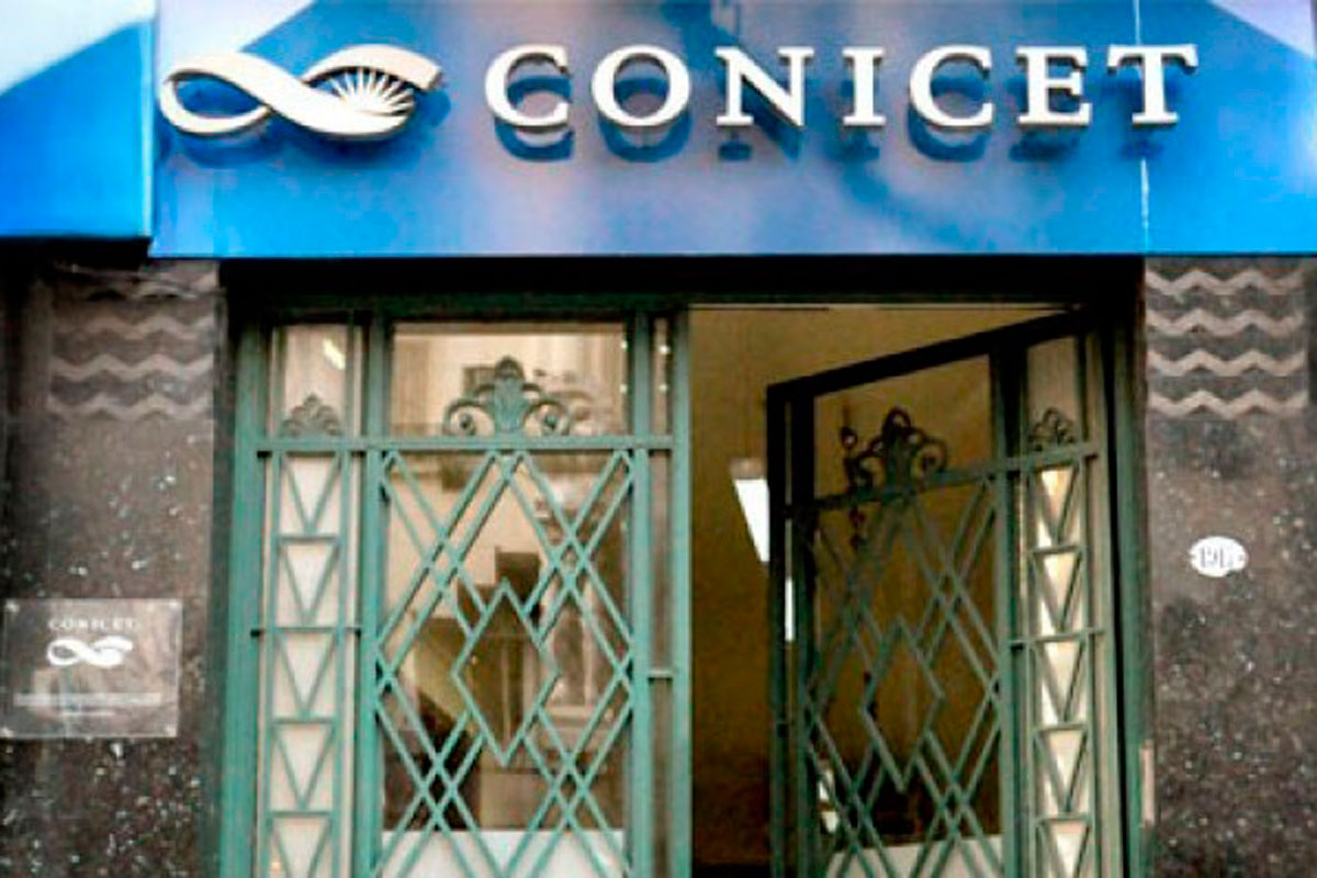 Desde Conicet advierten que podría haber 700 despidos