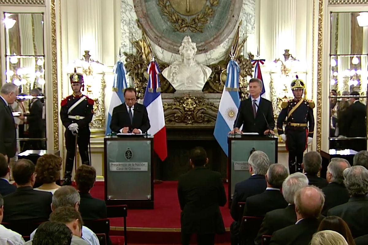 Hollande respaldó a Macri para insertar al país en el mercado financiero internacional